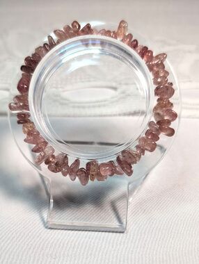 Natural Strawberry Quartz Chip Stretch Bracelet Handmade Stretchy Crystal 7 Inch